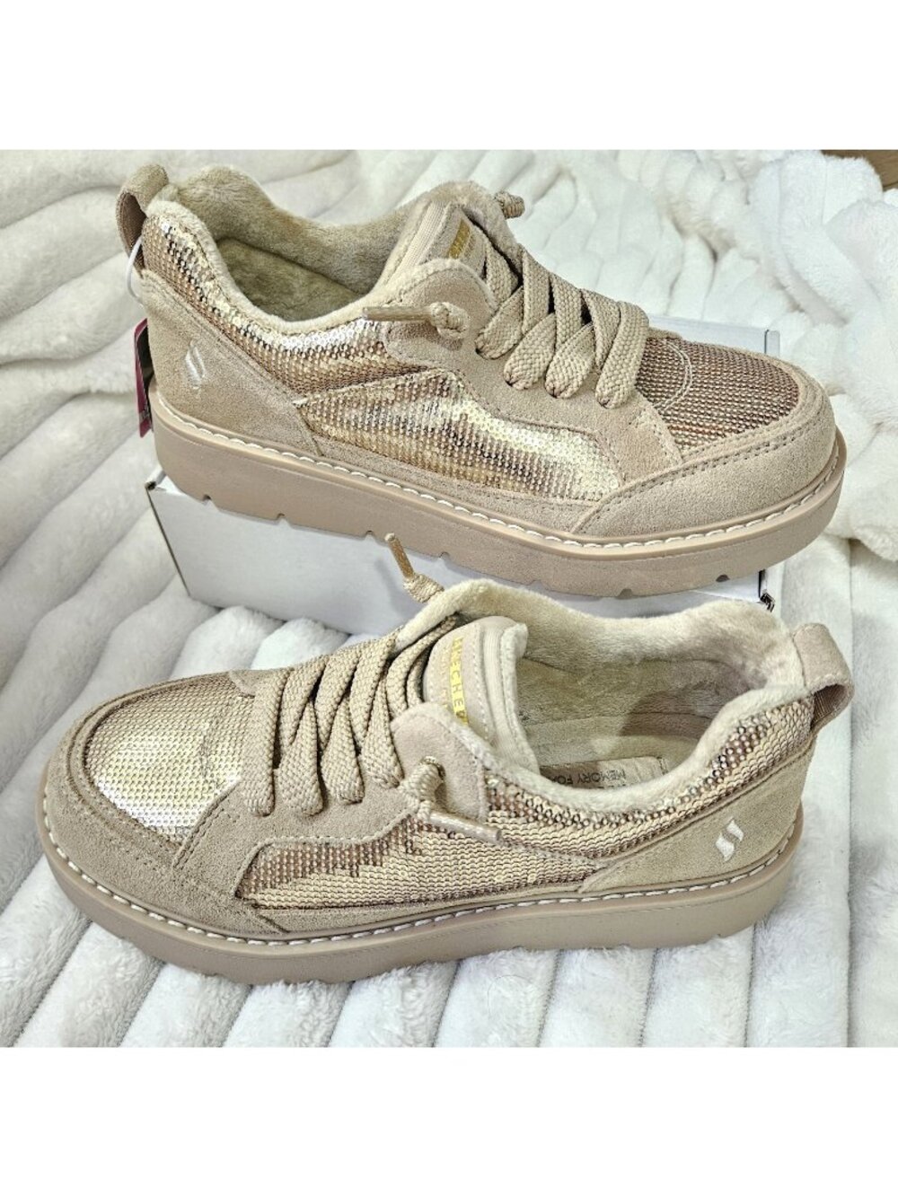 SKECHERS Keepsakes Cozy Street Hiker Glam Sneaker Womens Size 7.5 Gold Sequins